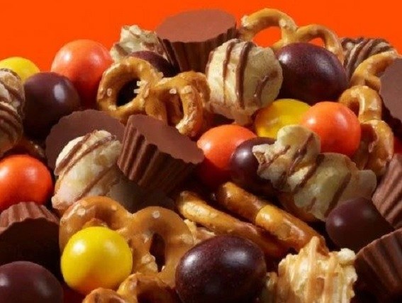 Reese's Reeses Popped Sweet and Salty Snack Mix 113g